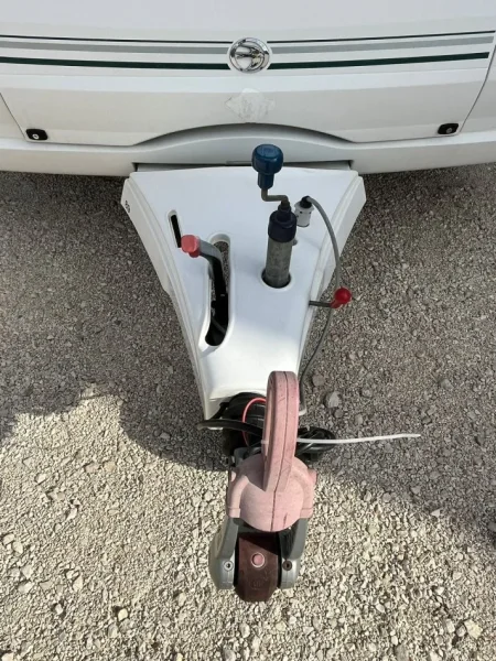 Shitet Caravan Swift Challenger model Zvicerian 4000 €