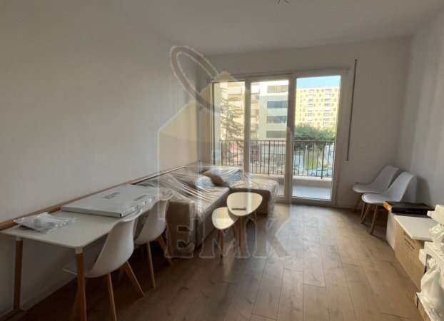 Tirane, jap me qera apartament 1+1+Ballkon Kati 2, 67 m² 650 € (Rruga Don Bosko, Tirana Trio Tower)