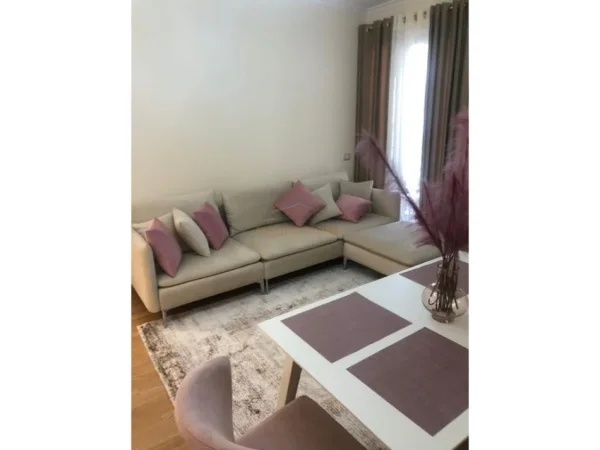 Tirane, jepet me qera apartament 2+1 Kati 5, 71 m² 1.200 € 