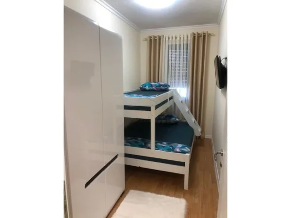 Tirane, jepet me qera apartament 2+1 Kati 5, 71 m² 1.200 € 