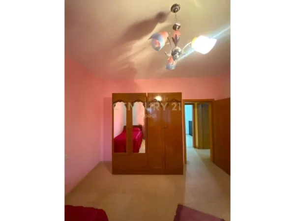 Tirane, shes apartament 2+1 Kati 4, 114 m² 105.000 € (kamez)