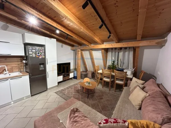 Vollga, shitet apartament 2+1 Kati 6, 88 m² 140.000 € (Durres)