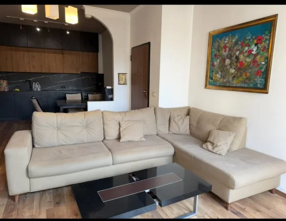 Tirane, shitet apartament 2+1+Ballkon Kati 3, 145 m² 445.000 € (Rruga Perlat Rexhepi)