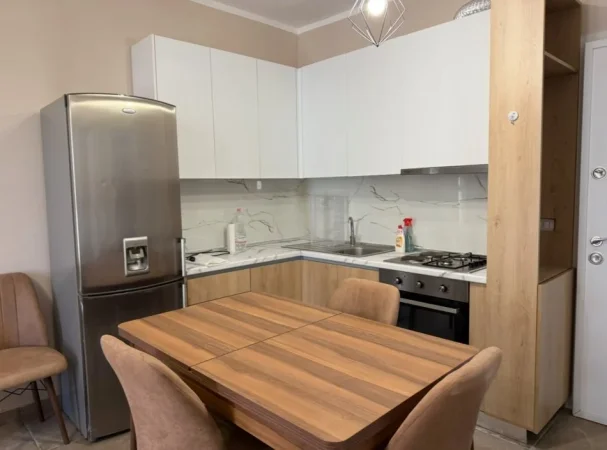 Tirane, shitet apartament 1+1+Ballkon Kati 5, 60 m² 89.000 € (Rruga Skender Halili)