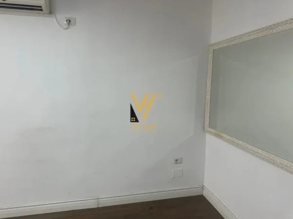 Tirane, jepet me qera zyre Kati 2, 120 m² 1.000 € (BLLOK)