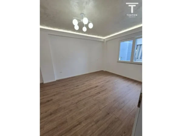 Tirane, shes apartament 2+1 Kati 7, 96 m² 210.000 € (Rruga E Kavajes)