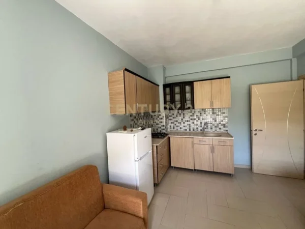 Durres, shitet apartament 1+1 Kati 2, 63 m² 63.500 € (SHKEMBI KAVAJES !)