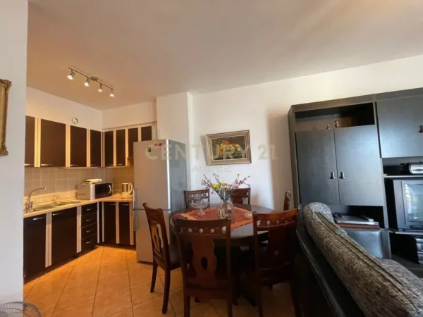 Durres, shitet apartament Kati 5, 150 m² 129.500 € (Ish Rajoni, Durrës!)