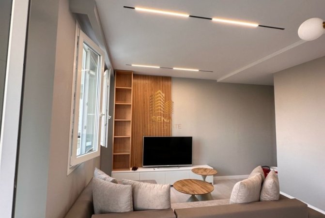 Tirane, jepet me qera apartament 1+1+Ballkon Kati 3, 75 m² 600 € (– River Residence)
