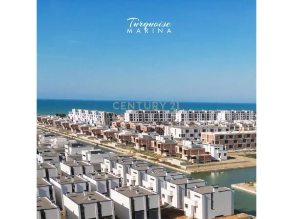 Durres, shes Vile 3+1 Kati 1, 303 m² 400.000 € (gjiri i lalezit)