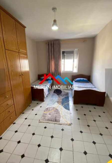 Tirane, jepet me qera apartament 2+1+Ballkon Kati 5, 100 m² 650 € (RRUGA ALI VISHA)