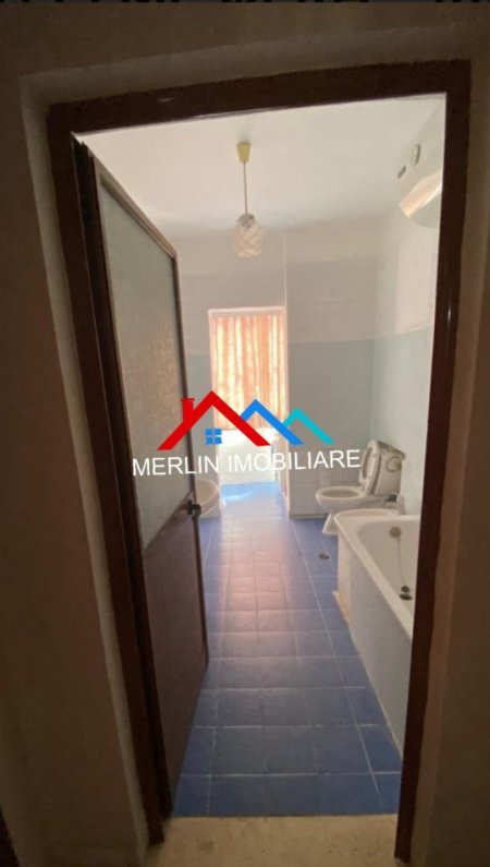 Tirane, jepet me qera apartament 2+1+Ballkon Kati 5, 100 m² 650 € (RRUGA ALI VISHA)