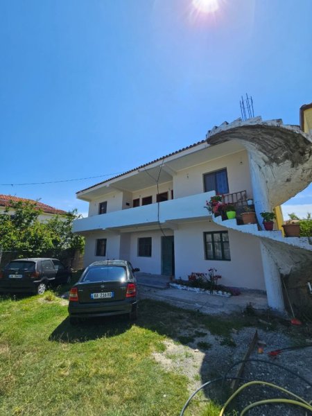 Durres, shitet Vile 3+1 Kati 2, 128 m² 240.000 € (SHITET VILË 2-KATËSHE NË SHKOZET – DURRËS)