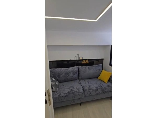 Tirane, jepet me qera dyqan Kati 0, 66 m² 800 € (Perballe Amerikan 3)