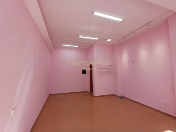 Shqiperi, shitet ambjent biznesi Kati 1, 42 m² 65.000 € 