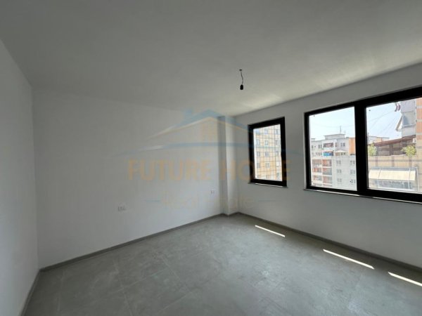 Tirane, shitet apartament 1+1 Kati 7, 68 m² 103.320 € (Unaza e re)