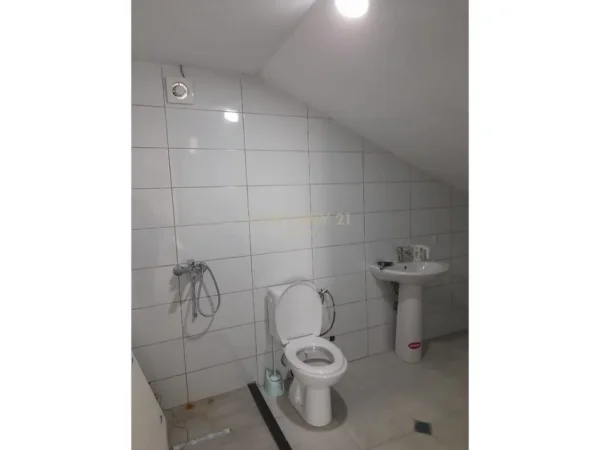 Tirane, shes Vile 5+1 Kati 1, 601 m² 350.000 € (profarma tirane)