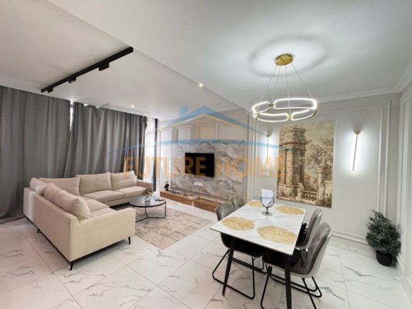 Tirane, shitet apartament 2+1+Ballkon Kati 3, 120 m² 442.000 € (Rruga Kristo Luarasi)