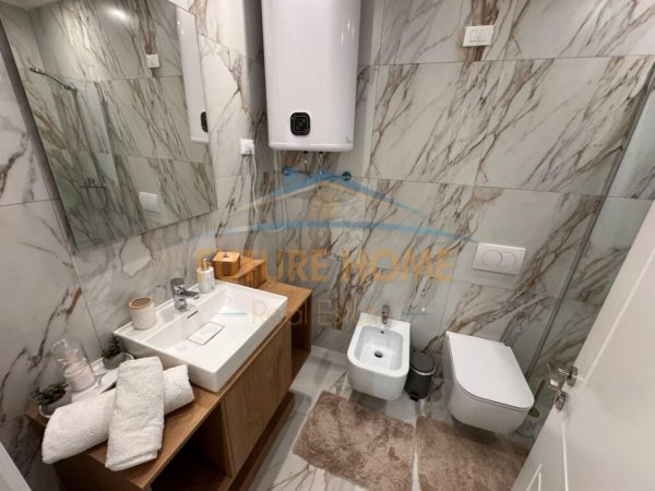 Tirane, shitet apartament 2+1+Ballkon Kati 3, 120 m² 442.000 € (Rruga Kristo Luarasi)