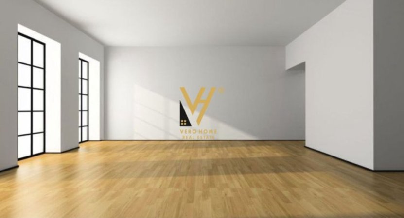 Tirane, jepet me qera zyre Kati 6, 107 m² 1.300 € (TREGU CAM)