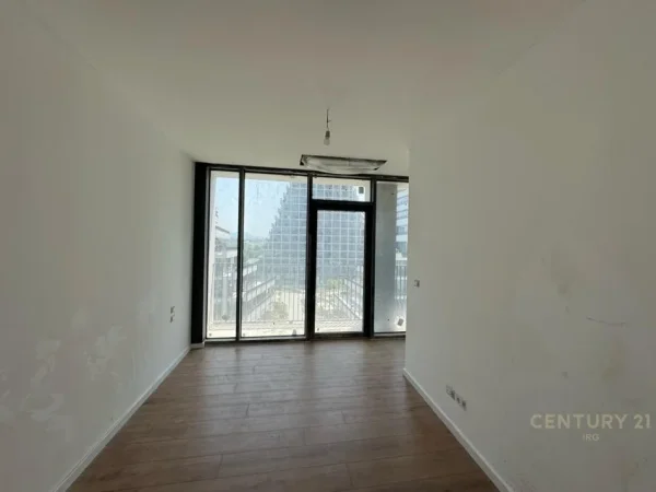 Tirane, jepet me qera ambjent biznesi Kati 4, 143 m² 1.600 € 