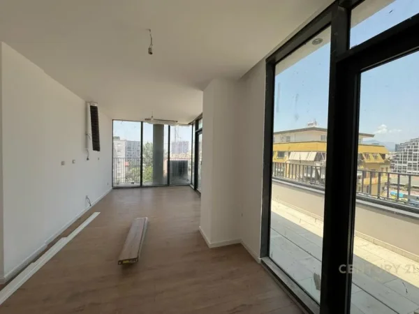 Tirane, jepet me qera ambjent biznesi Kati 4, 143 m² 1.600 € 