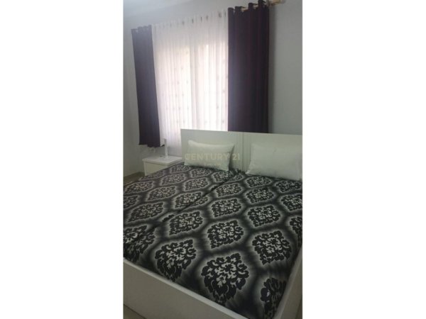 Tirane, jepet me qera apartament 1+1 Kati 3, 65 m² 600 € (SHK. E BALETIT)