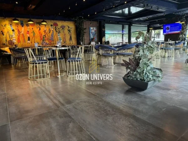 Elbasan, shitet lounge Kati 1, 270 m² 730.000 € (Pranë Universitetit “Aleksandër Xhuvani” – Elbasan)