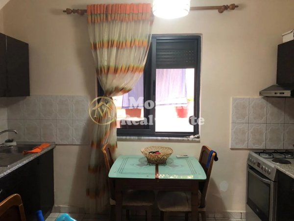 Tirane, jepet me qera apartament 1+1 Kati 2, 65 m² 350 € (Selite)