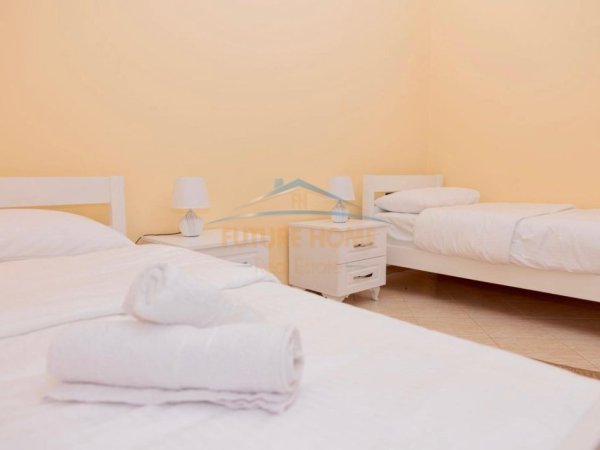 Tirane, jepet me qera shtepi 2+1 Kati 0, 134 m² 1.000 € 