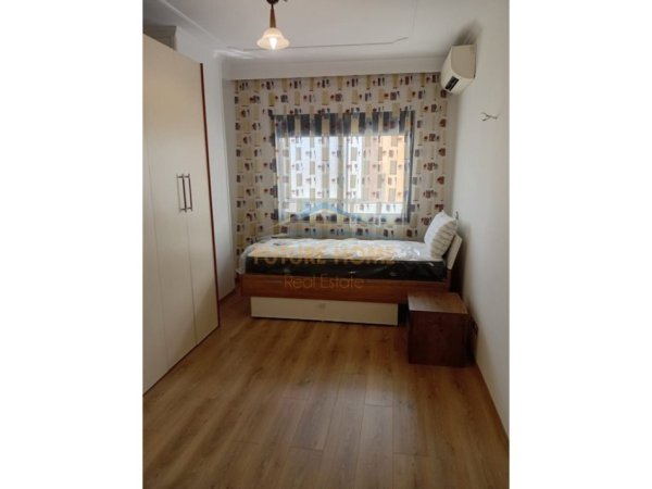Tirane, jepet me qera apartament 2+1 Kati 5, 105 m² 1.150 € 