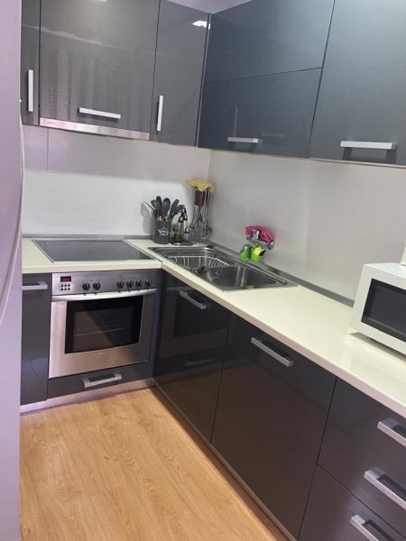 Tirane, shitet apartament 1+1+Ballkon Kati 4, 70 m² 155.000 € (MYSLYM SHYRI)