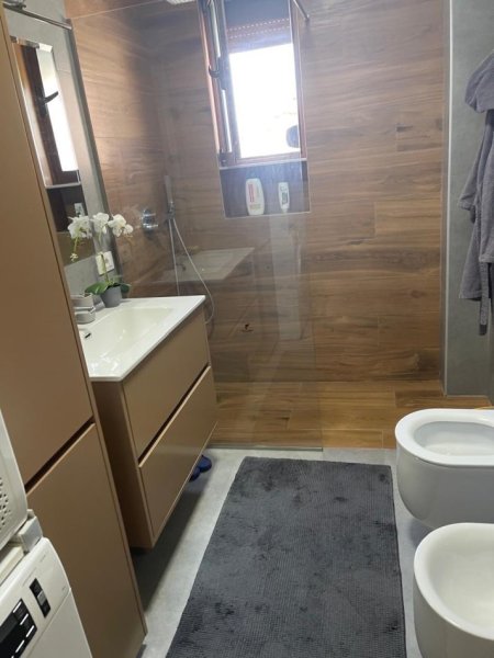 Tirane, shitet apartament 1+1+Ballkon Kati 4, 70 m² 155.000 € (MYSLYM SHYRI)