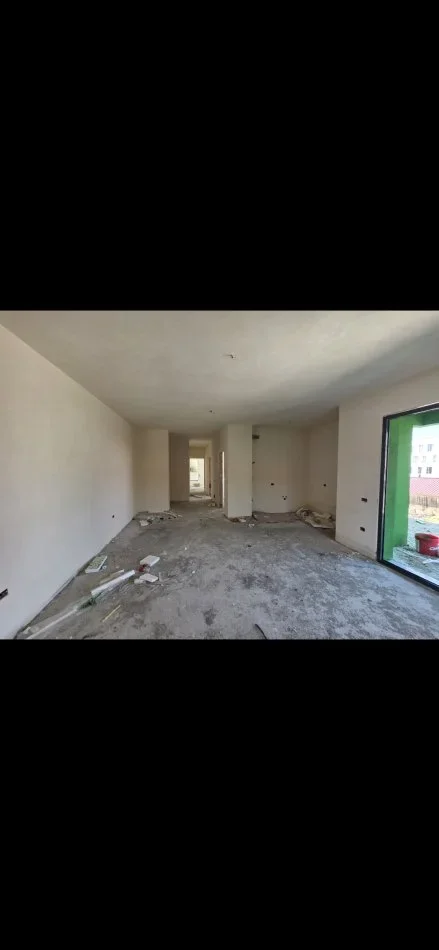 Tirane, shitet apartament 3+1+Ballkon Kati 2, 119 m² 173.000 € (Rruga 5 Maji)