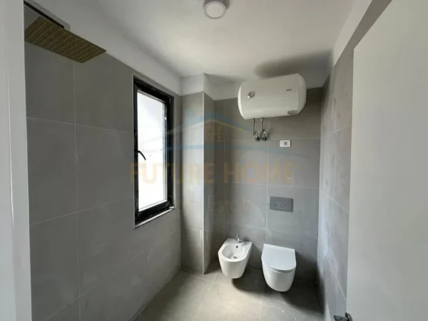 Tirane, shitet apartament 1+1 Kati 7, 61 m² 103.320 € (Rruga Loni Ligori)