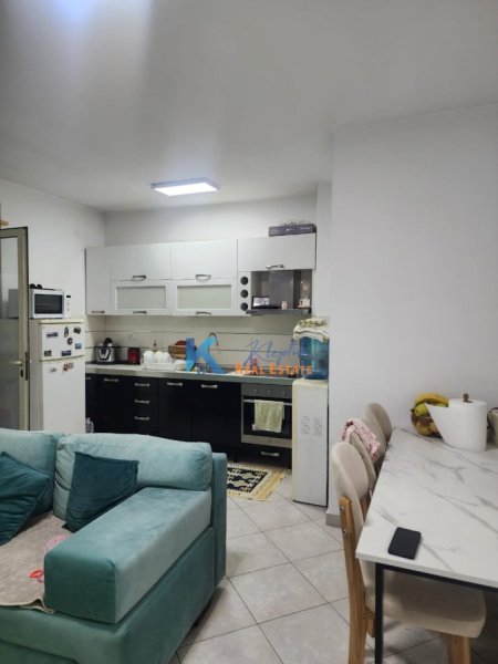 Tirane, jap me qera apartament 1+1+Ballkon Kati 4, 70 m² 500 € (Afer Report Tv)