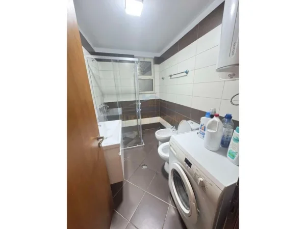 Tirane, jepet me qera apartament 2+1 Kati 2, 92 m² 500 € (EJA STUDIO)  UNA54025