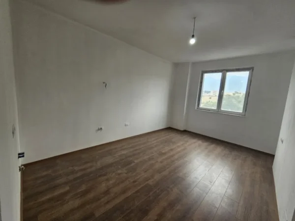 Tirane, shitet apartament 1+1 Kati 3, 53 m² 131.800 € (RRUGA ELBASANIT)