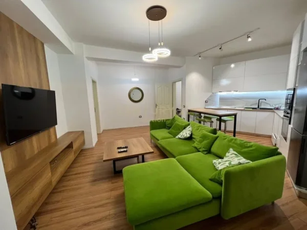 Tirane, shes apartament 2+1 Kati 4, 118 m² 180.000 € (Fabrika e Miellit)