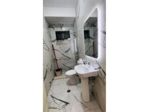 Tirane, shes apartament 2+1 Kati 4, 118 m² 180.000 € (Fabrika e Miellit)