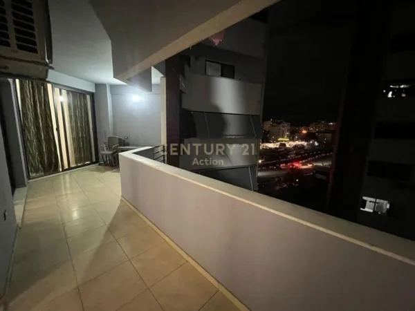 Tirane, shes apartament 2+1 Kati 4, 118 m² 180.000 € (Fabrika e Miellit)