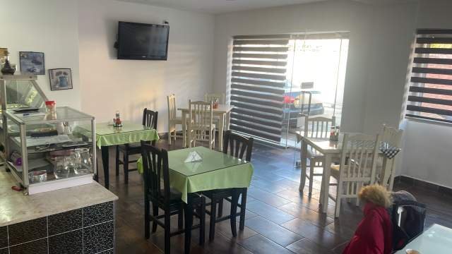 Tirane, jepet me qera lokal Kati 0, 60 m² 600 Euro (Selaudin Zorba)