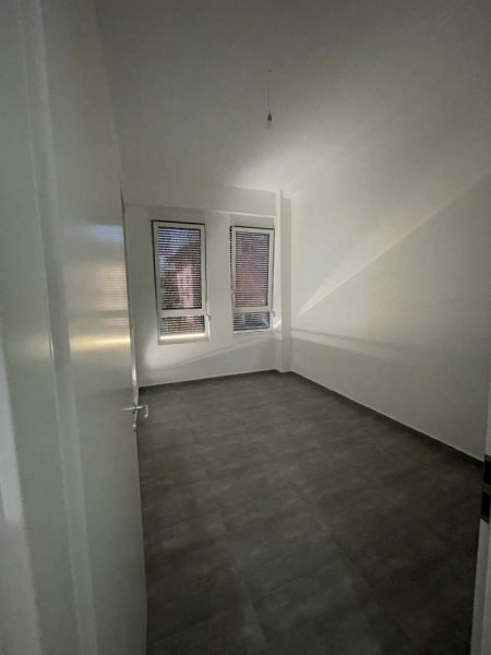 Tirane, jepet me qera apartament 2+1+A+BLK Kati 1, 79 m² 700 Euro (Frosina Plaku, Kompleksi Magnet)