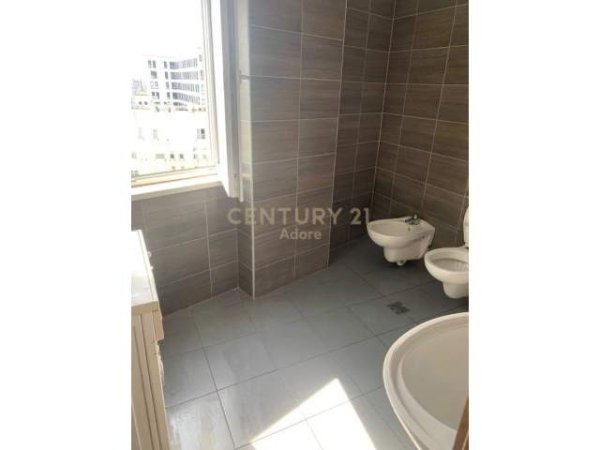 Tirane, shitet apartament 2+1+BLK Kati 9, 102 m² 164.000 Euro (21 Dhjetori)