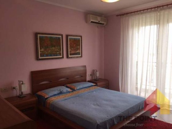 Tirane, jepet me qera apartament 2+1+BLK Kati 9, 120 m² 850 Euro (Rruga Donika Kastrioti)