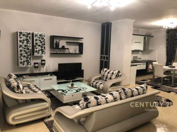 Tirane, jepet me qera apartament 2+1+BLK Kati 6, 95 m² 400 Euro (Astir)