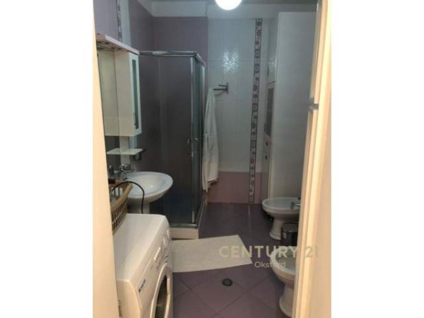 Tirane, jepet me qera apartament 2+1+BLK Kati 6, 95 m² 400 Euro (ASTIR)