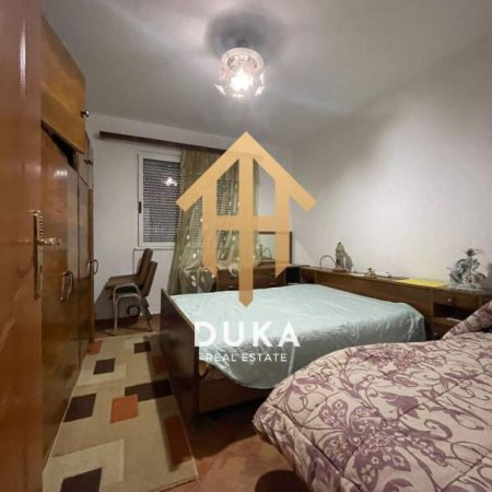 Tirane, jepet me qera apartament 1+1+A Kati 1, 50 m² 30.000 Leke