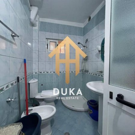 Tirane, jepet me qera apartament 1+1+A Kati 1, 50 m² 30.000 Leke