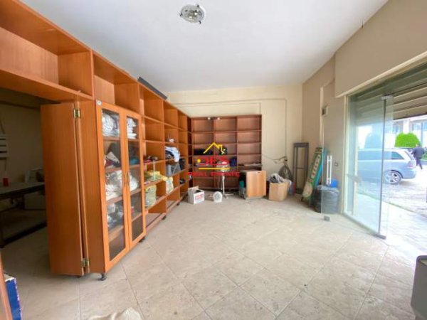 Vlore, shitet ambjent biznesi Kati 0, 65 m² 100.000 Euro (Rruga Murat Terbaci)
